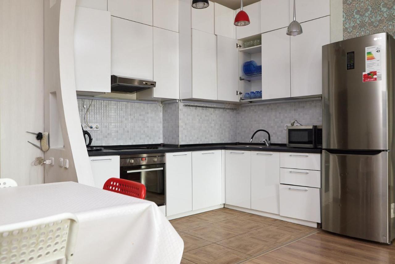 Ferienwohnung Квартира В Самом Центре Столицы Казахстана Astana Exterior foto