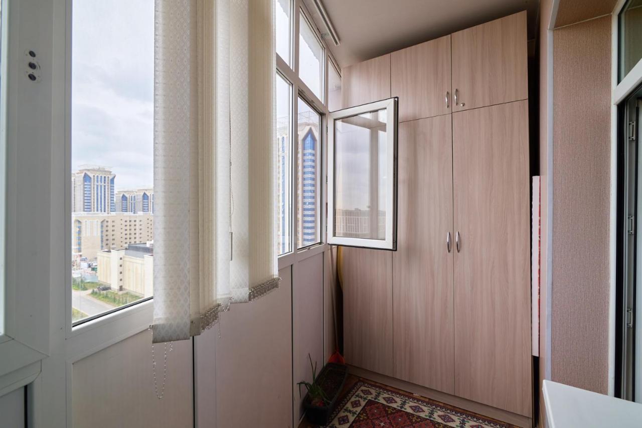 Ferienwohnung Квартира В Самом Центре Столицы Казахстана Astana Exterior foto